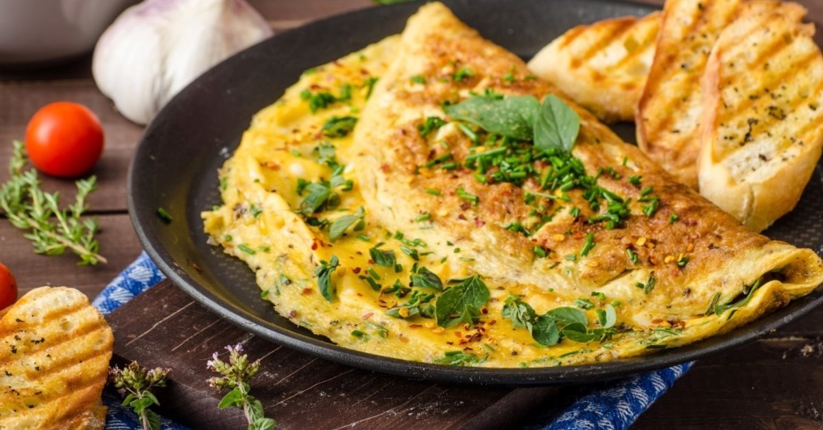 1200x627-omlet-tarifi-omlet-nasil-yapilir-patatesli-peynirli-mantarli-omlet-cesitleri-1585568930242